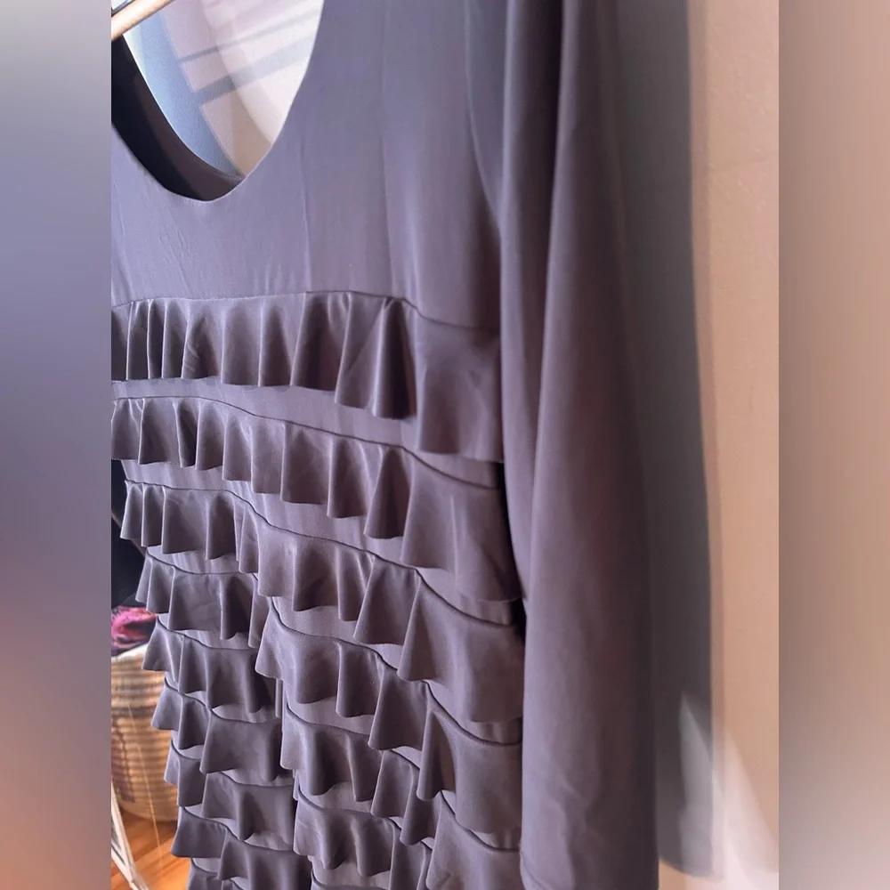 Frank Lyman dress - Picture 3 of 11